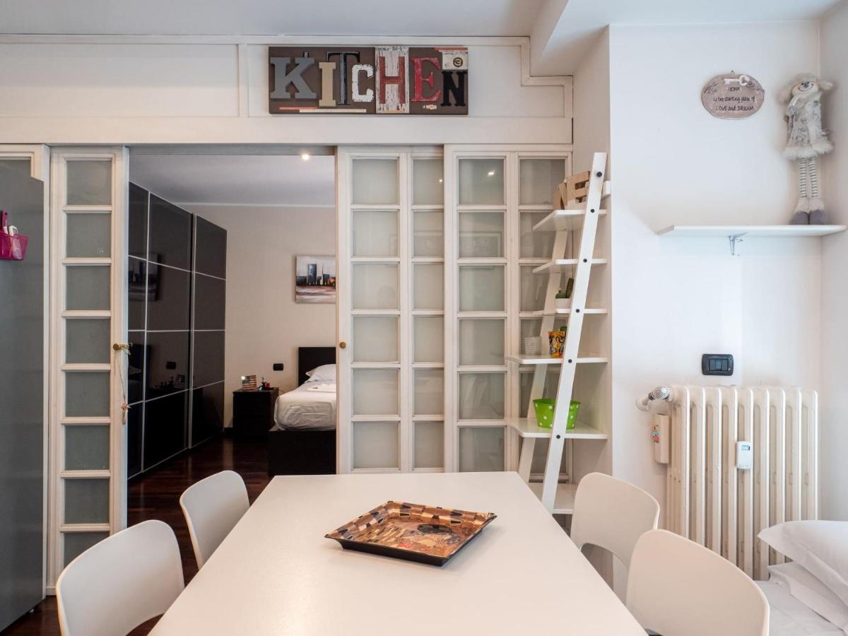 The Best Rent - Modern Duomo Apartment Milano Eksteriør bilde