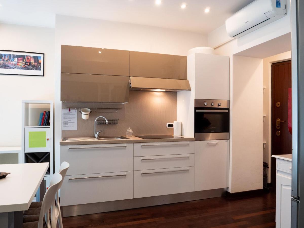 The Best Rent - Modern Duomo Apartment Milano Eksteriør bilde